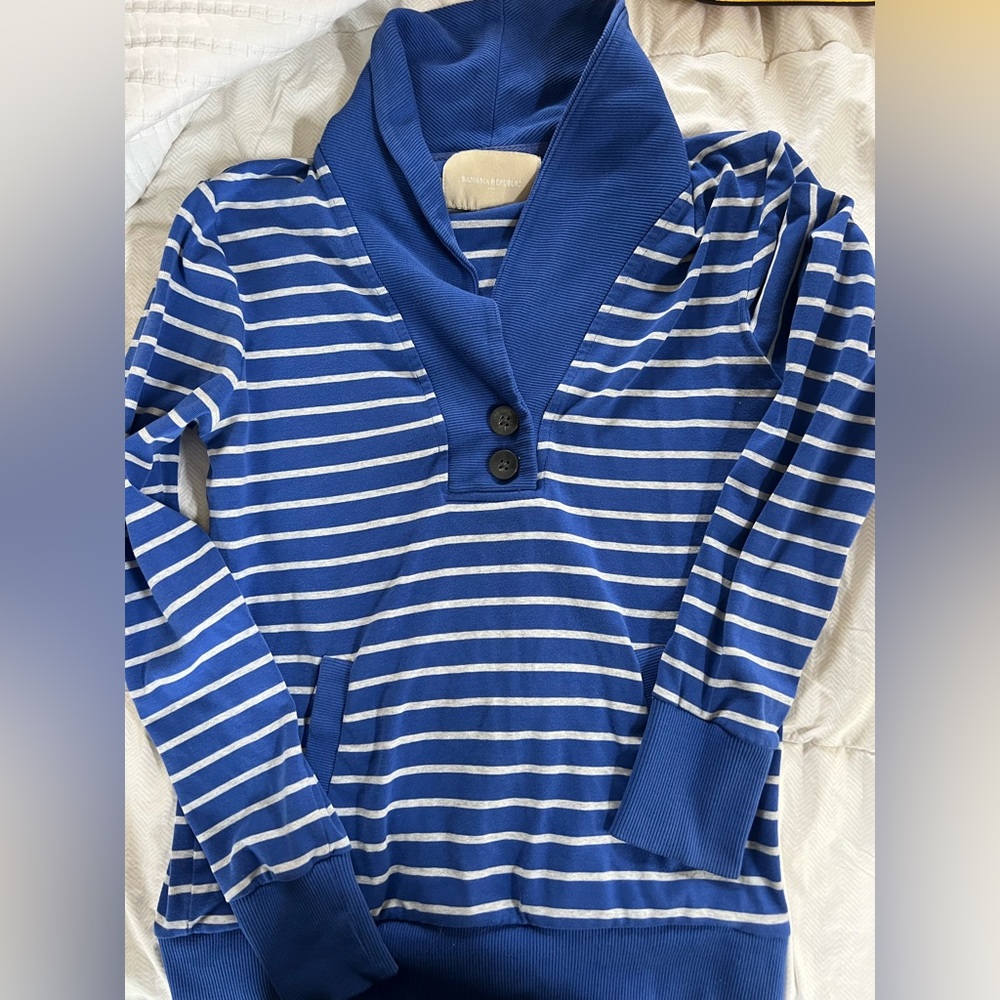 Banana Republic Sweatshirt